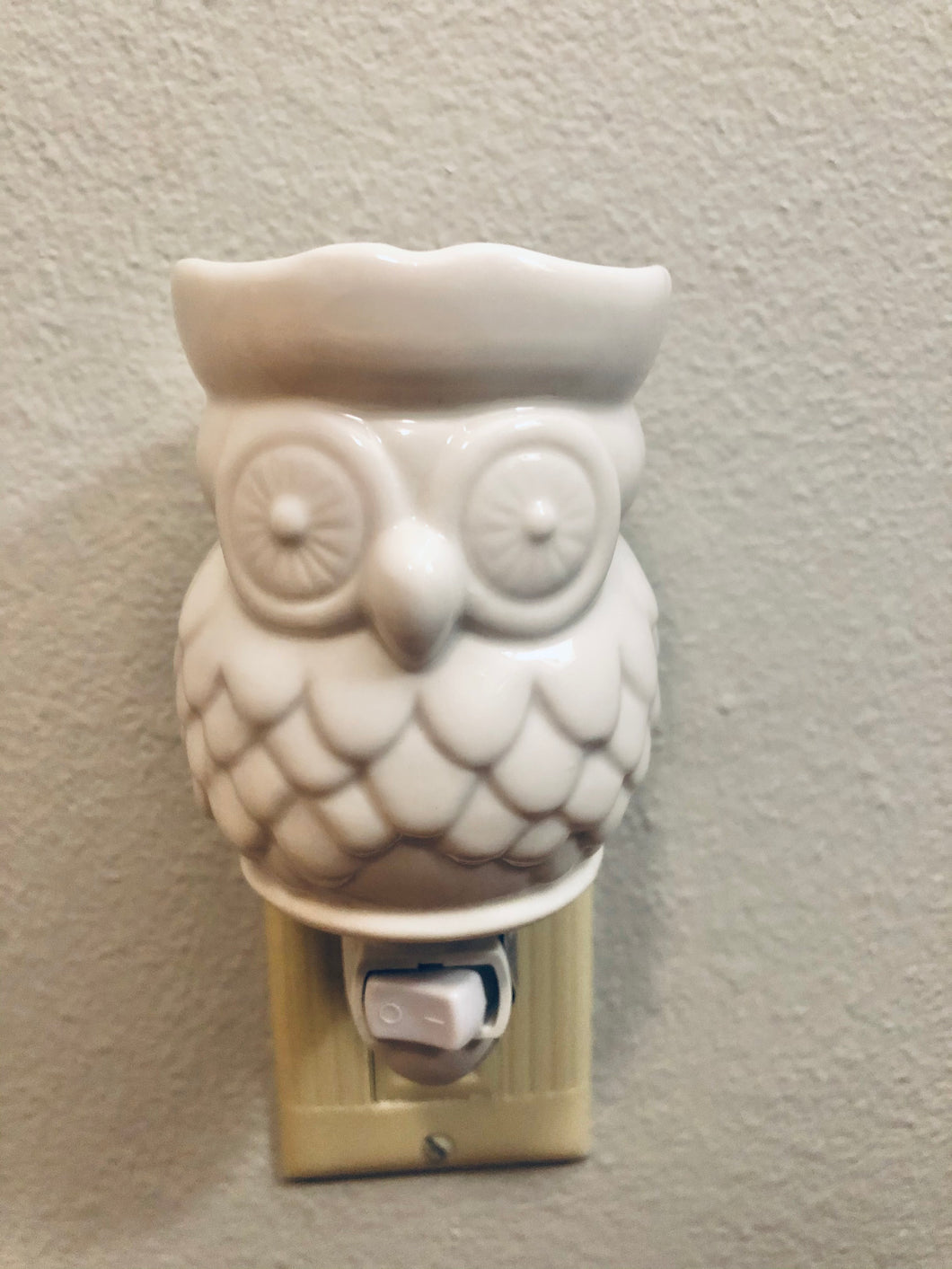 Plug-in Warmer- White Owl